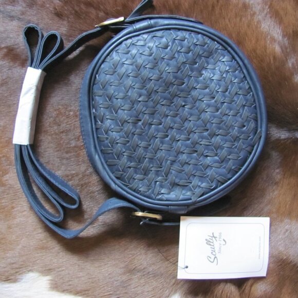 SCULLY  CANTEEN STYLE LEATHER CROSS BODY HANDBAG  GENUINE LEATHER - Picture 9 of 11